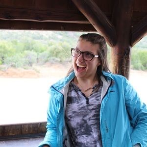 Meet your Posher, Zoe